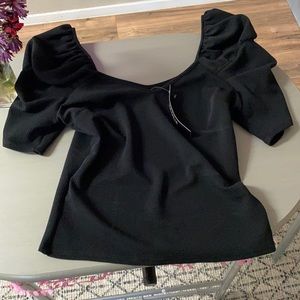 Black fluffy shoulder top